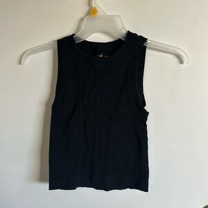 Ribbed black casual tank top!
